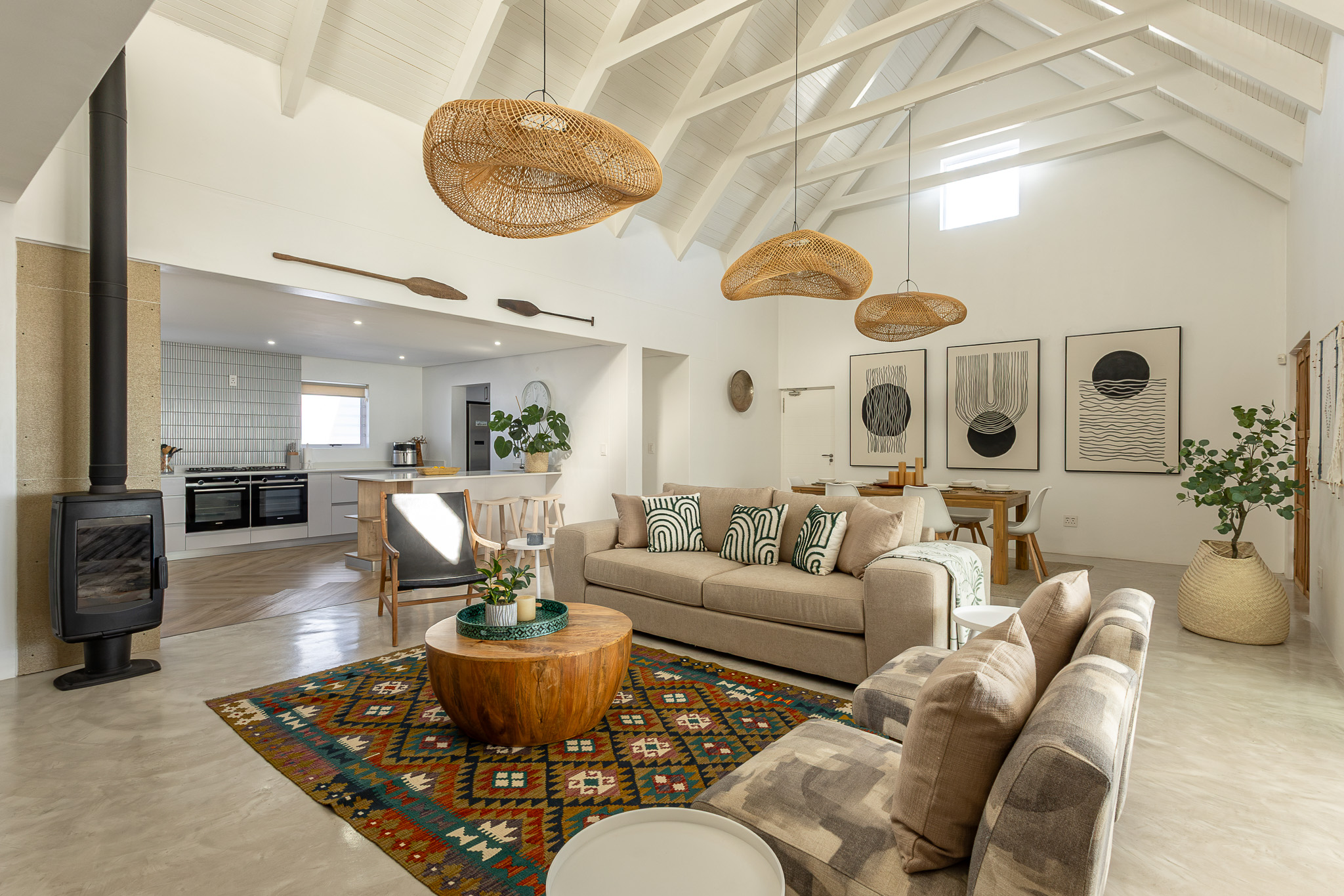 Open-plan living and dining area at Despacito